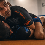 Technique immobilisation grappling : contrôle latéral poitrine et dos en no-gi